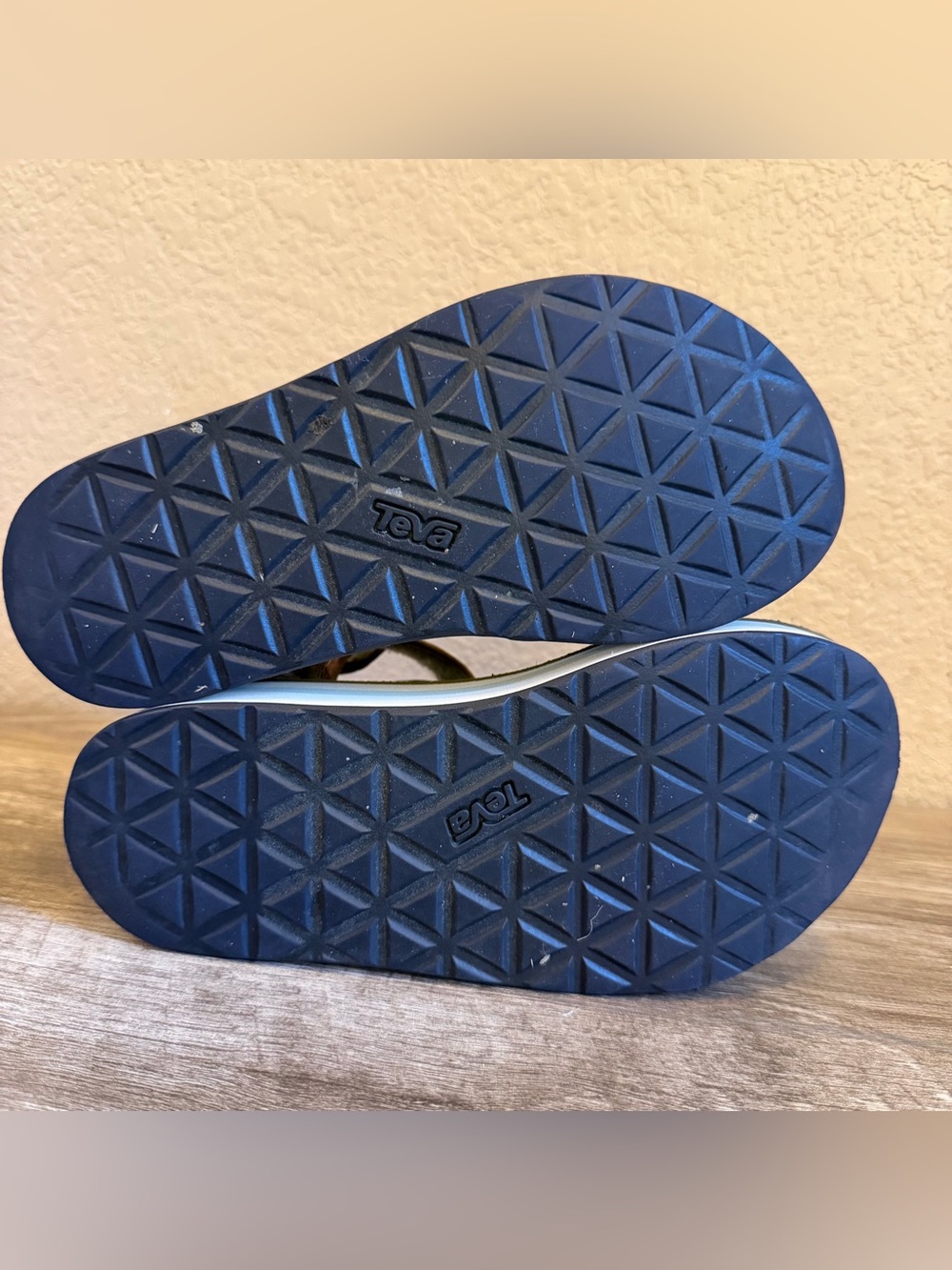 Teva Flatform Universal Sandals - Picture 12 of 13